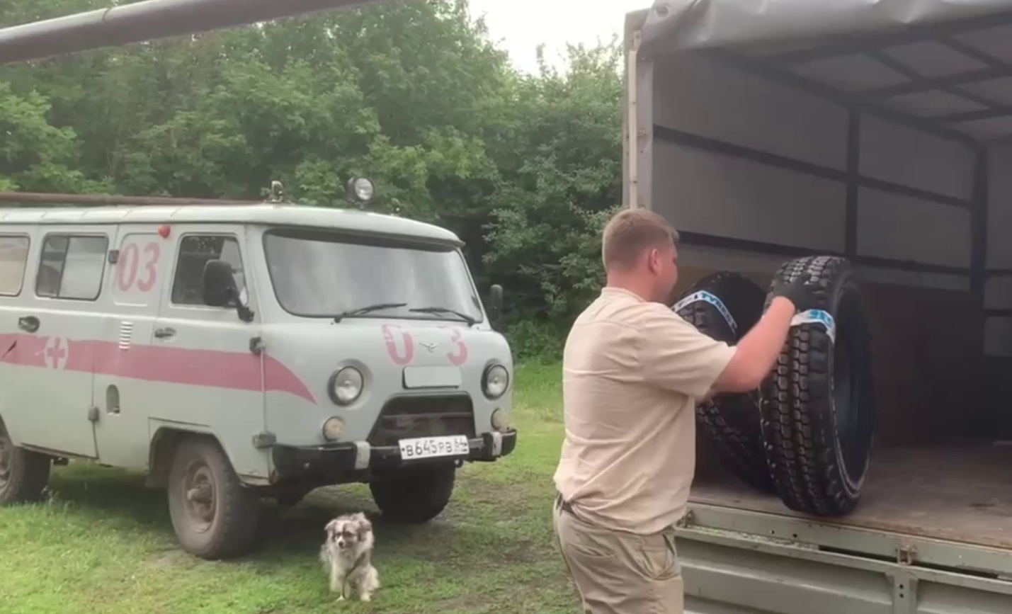 Николай Панков помог оснастить автомобиль сельской амбулатории Николай Панков помог оснастить автомобиль сельской амбулатории